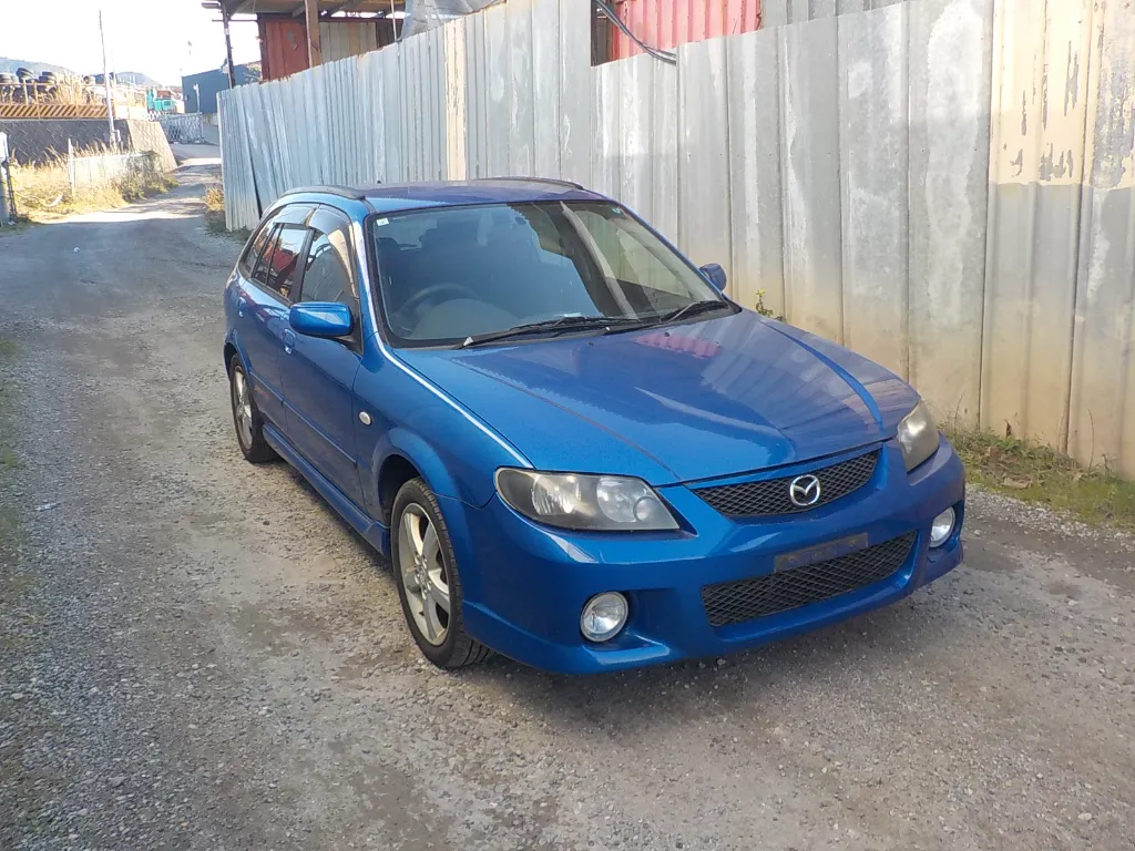 Mazda Familia S-Wagon sports