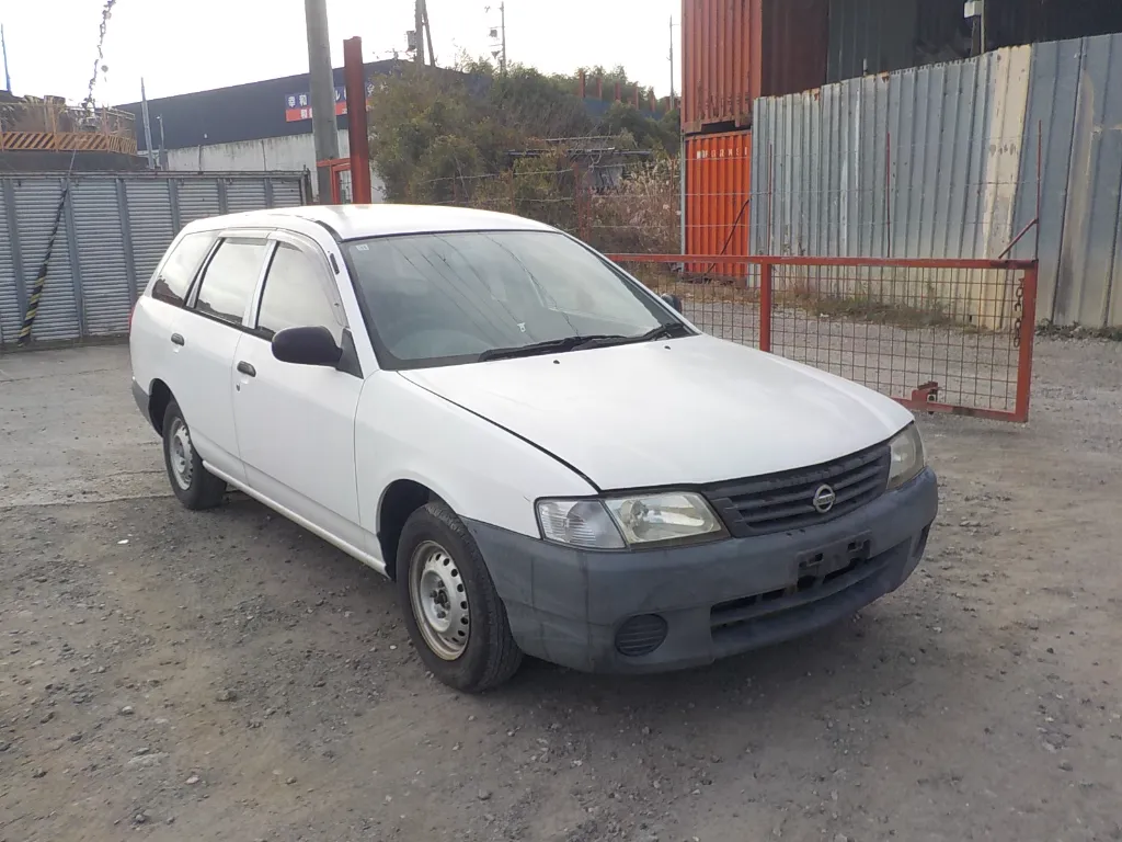 Nissan AD Van
