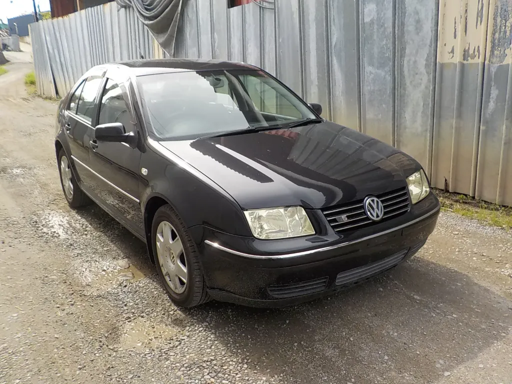 2003 Volskwagen Bora